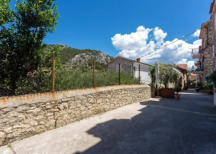 And Happy Place Apartament