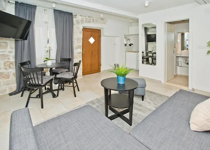 Apartament And Happy Place Hvar Town