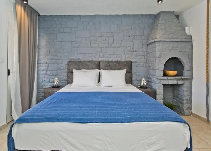 Apartament And Happy Place